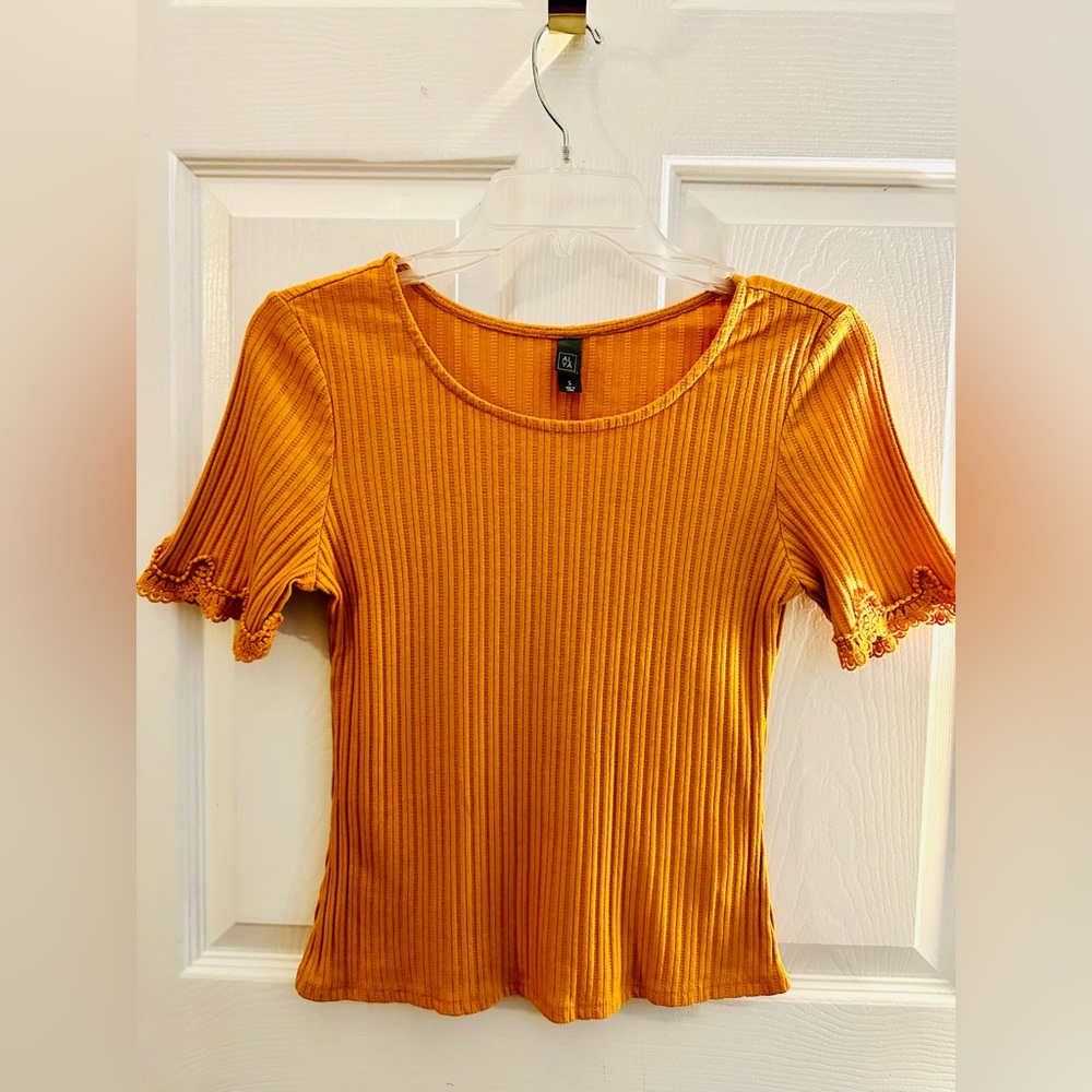 ALYA short sleeve top
